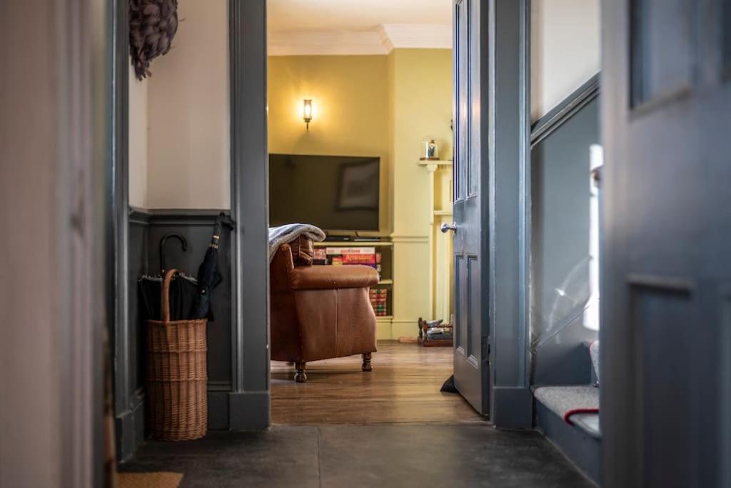 רות'ין Georgian Country House -Panoramic Views -Sleeps 12 מראה חיצוני תמונה