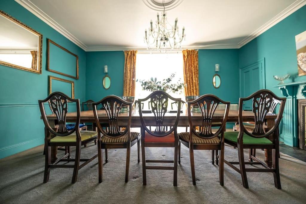 רות'ין Georgian Country House -Panoramic Views -Sleeps 12 מראה חיצוני תמונה