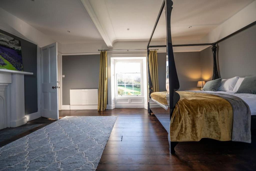 רות'ין Georgian Country House -Panoramic Views -Sleeps 12 מראה חיצוני תמונה